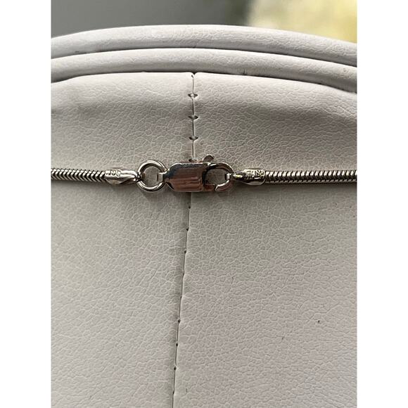 Sterling Silver Southwestern Storyteller Bear Slider Pendant 20” Chain Necklace - Picture 5 of 8